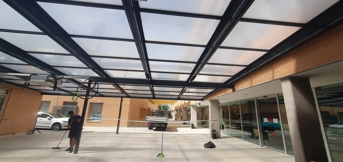 aticos con cortinas de cristal y techo movil